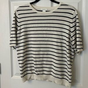 H&M White and Black Striped Sweater